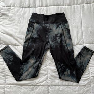 Alphalete Surface Pocket Legging 27’’